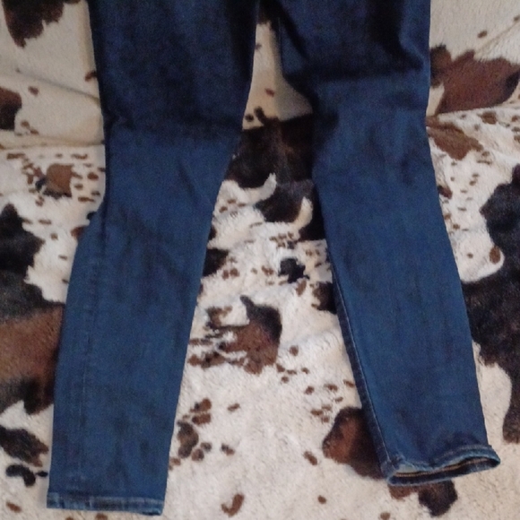 Abercrombie & Fitch Blue Skinny Cropped Jeans - Picture 6 of 9